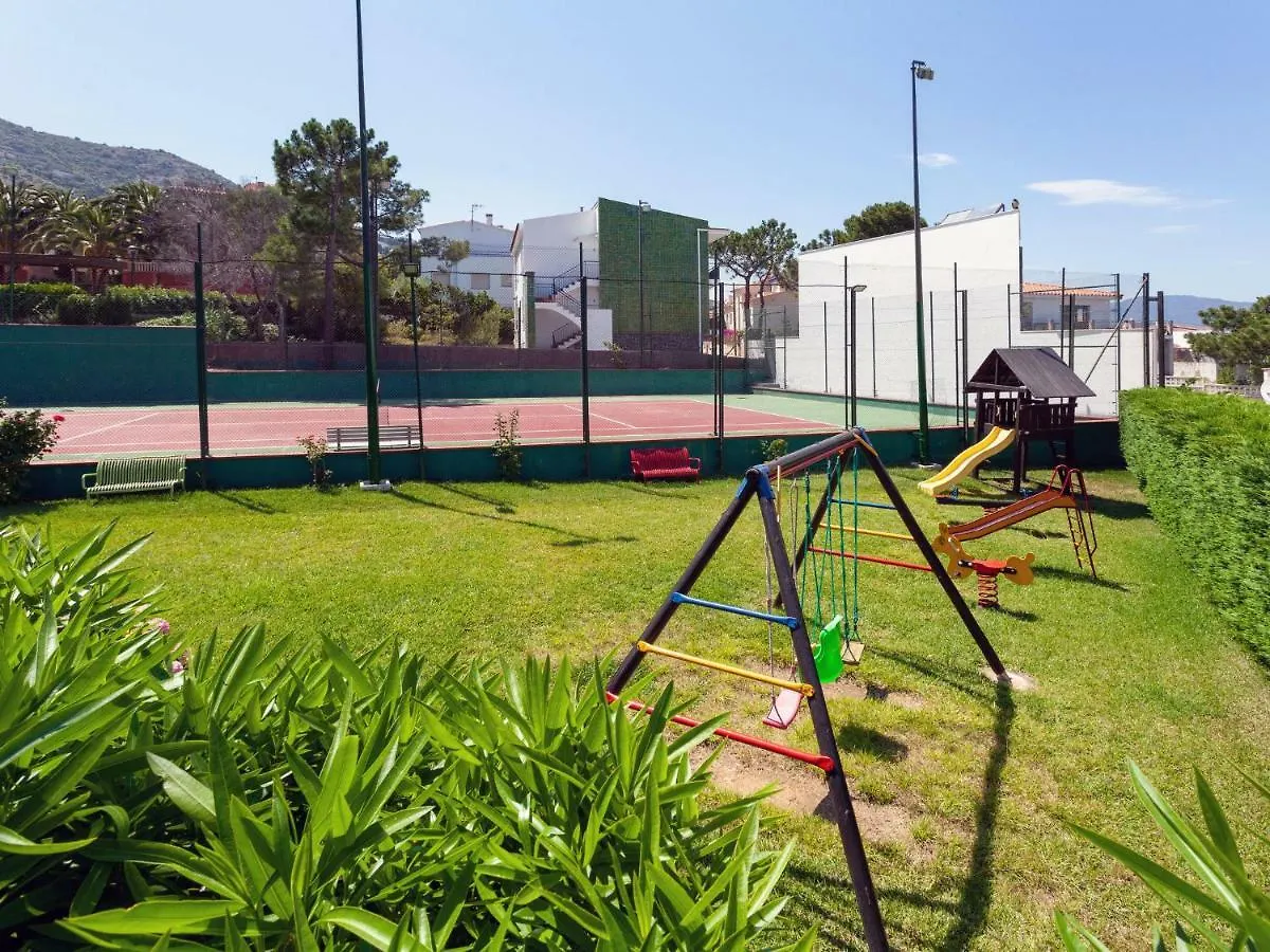 Apartment Palmiers I-6 By Interhome Llanca