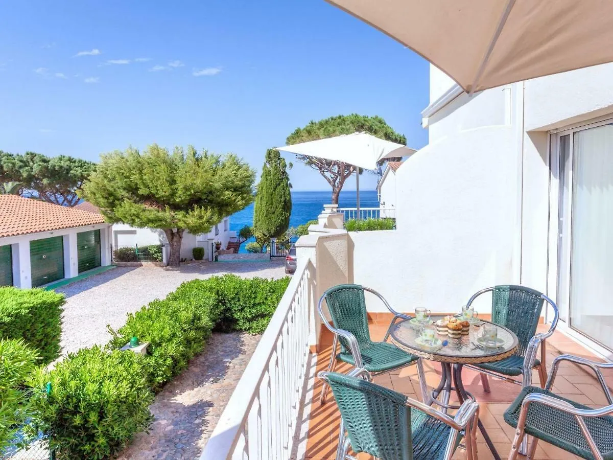 Apartment Palmiers I-6 By Interhome Llanca